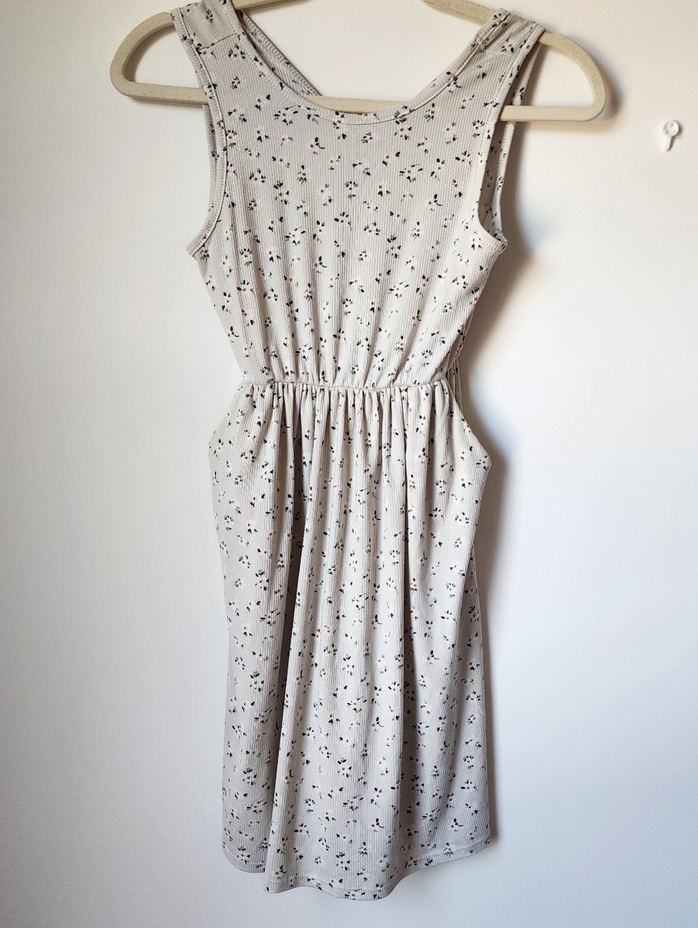 Girl's Dress